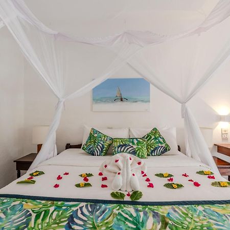 Diani Sea Resort Diani Beach Eksteriør billede